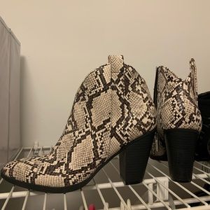 Adorable snake print booties